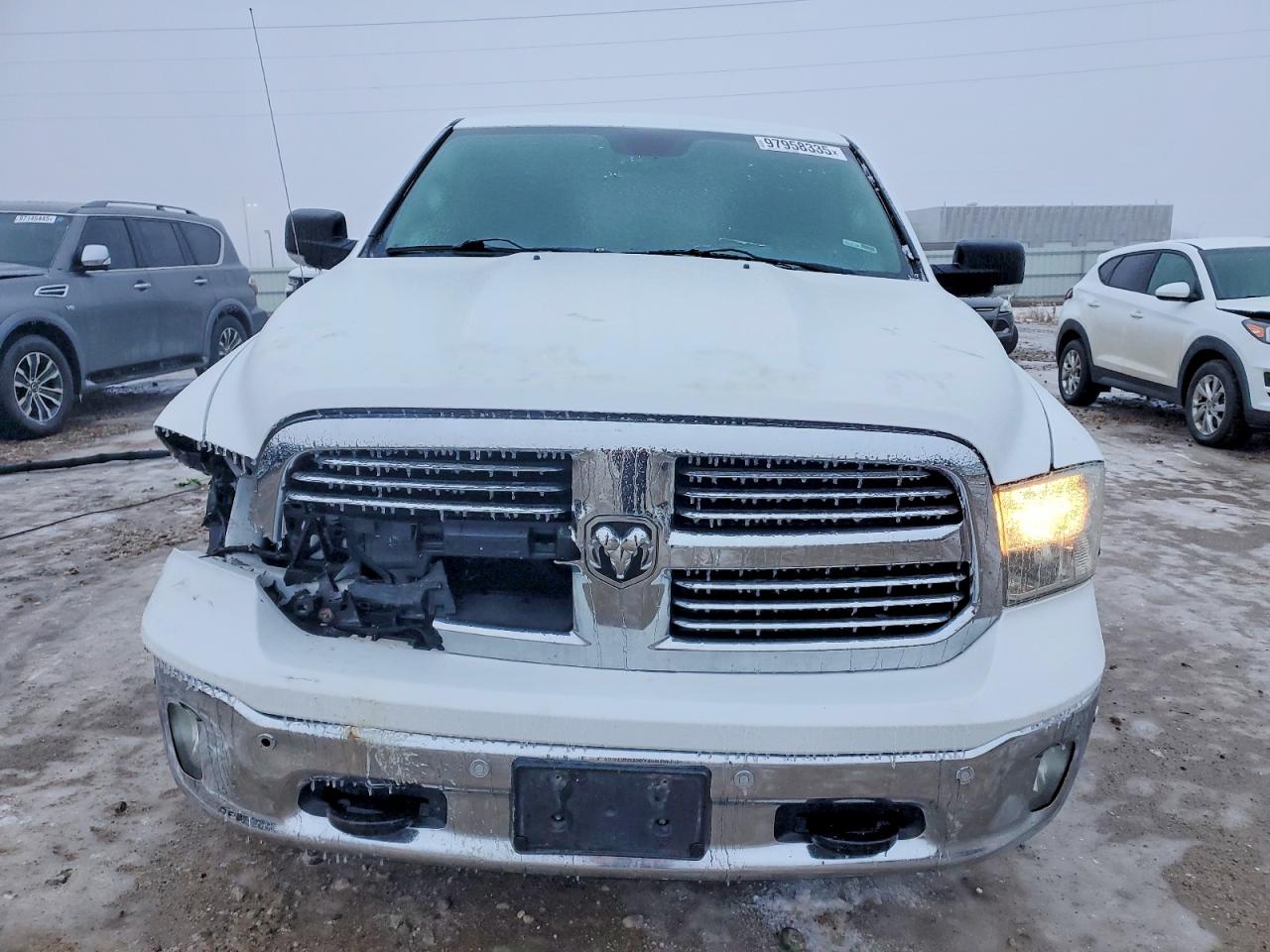 2014 RAM 1500 SLT photo 5