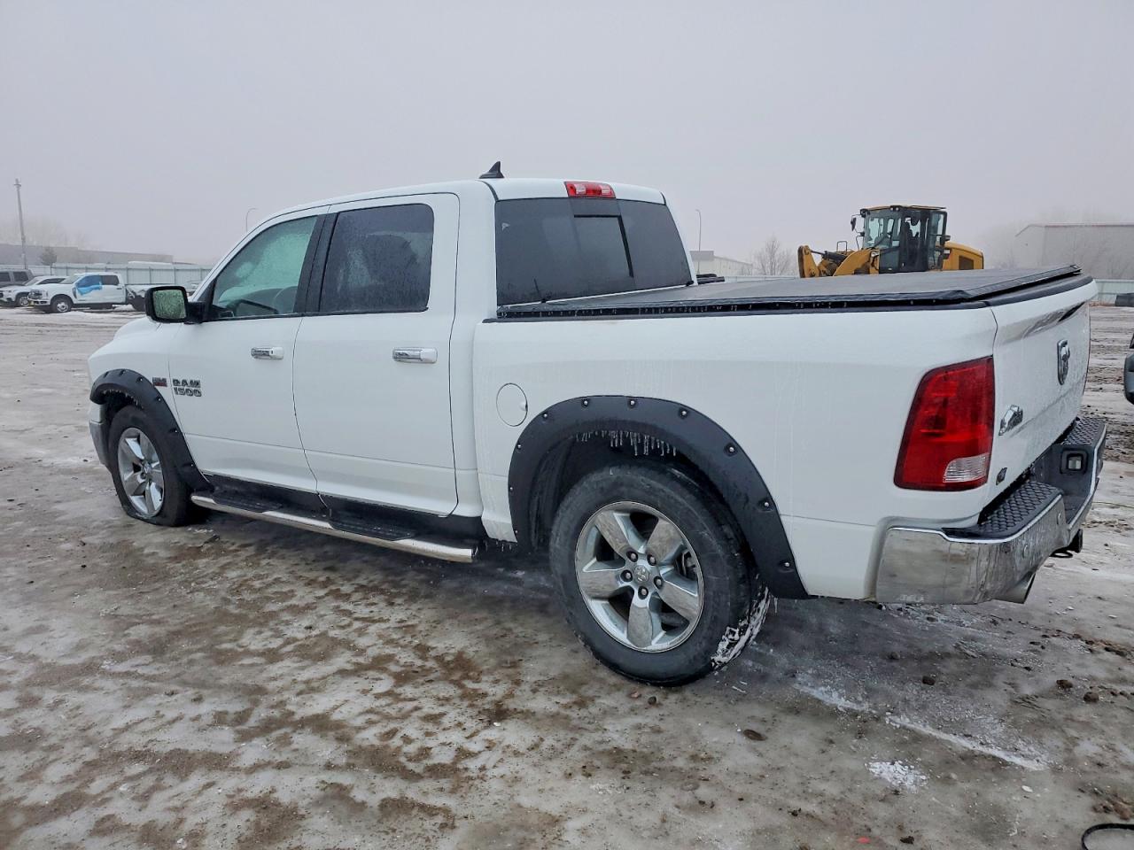 2014 RAM 1500 SLT photo 2