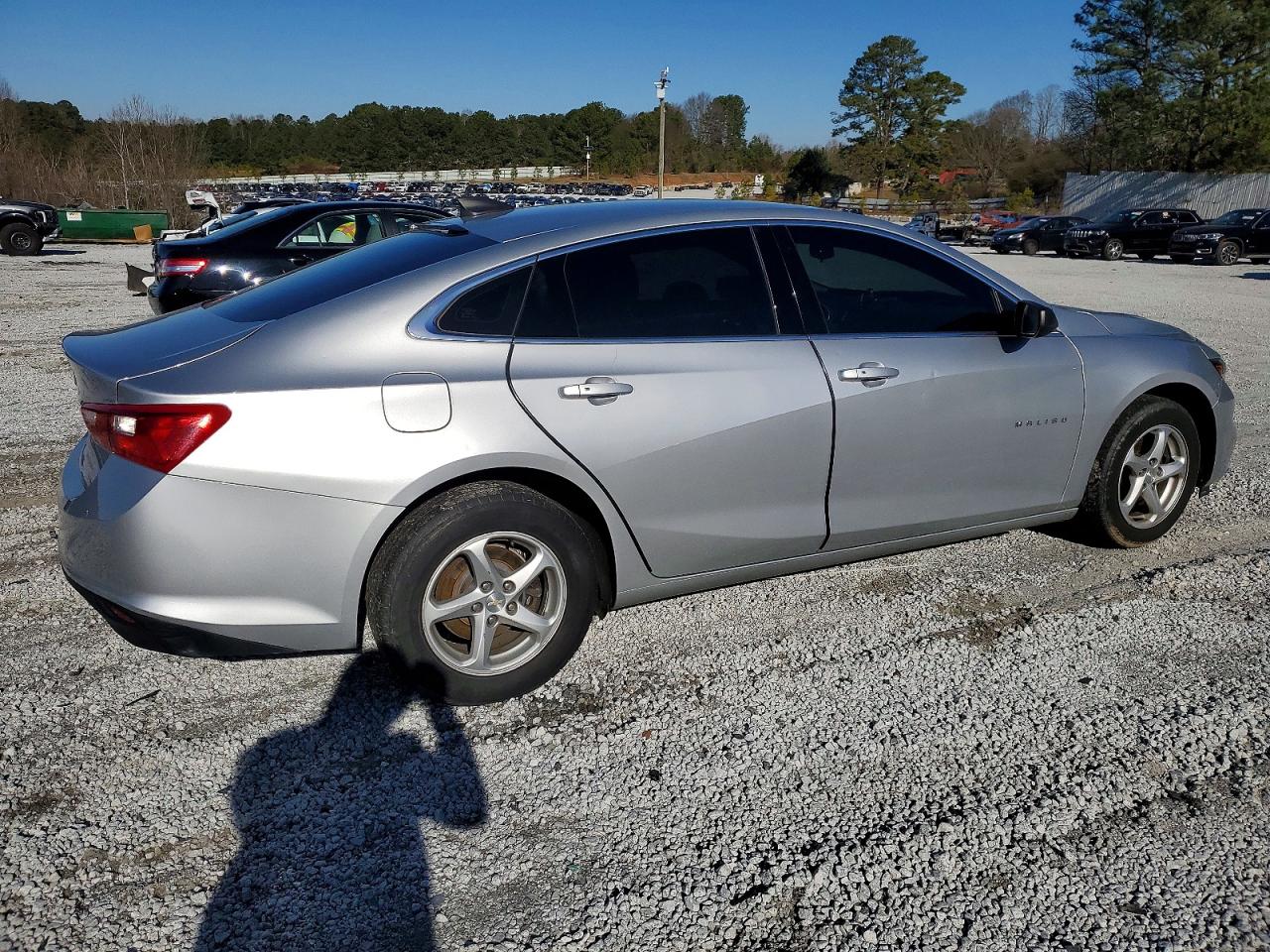 2018 CHEVROLET MALIBU LS photo 3