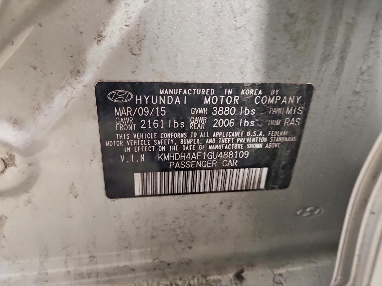 2016 HYUNDAI ELANTRA SE photo 12