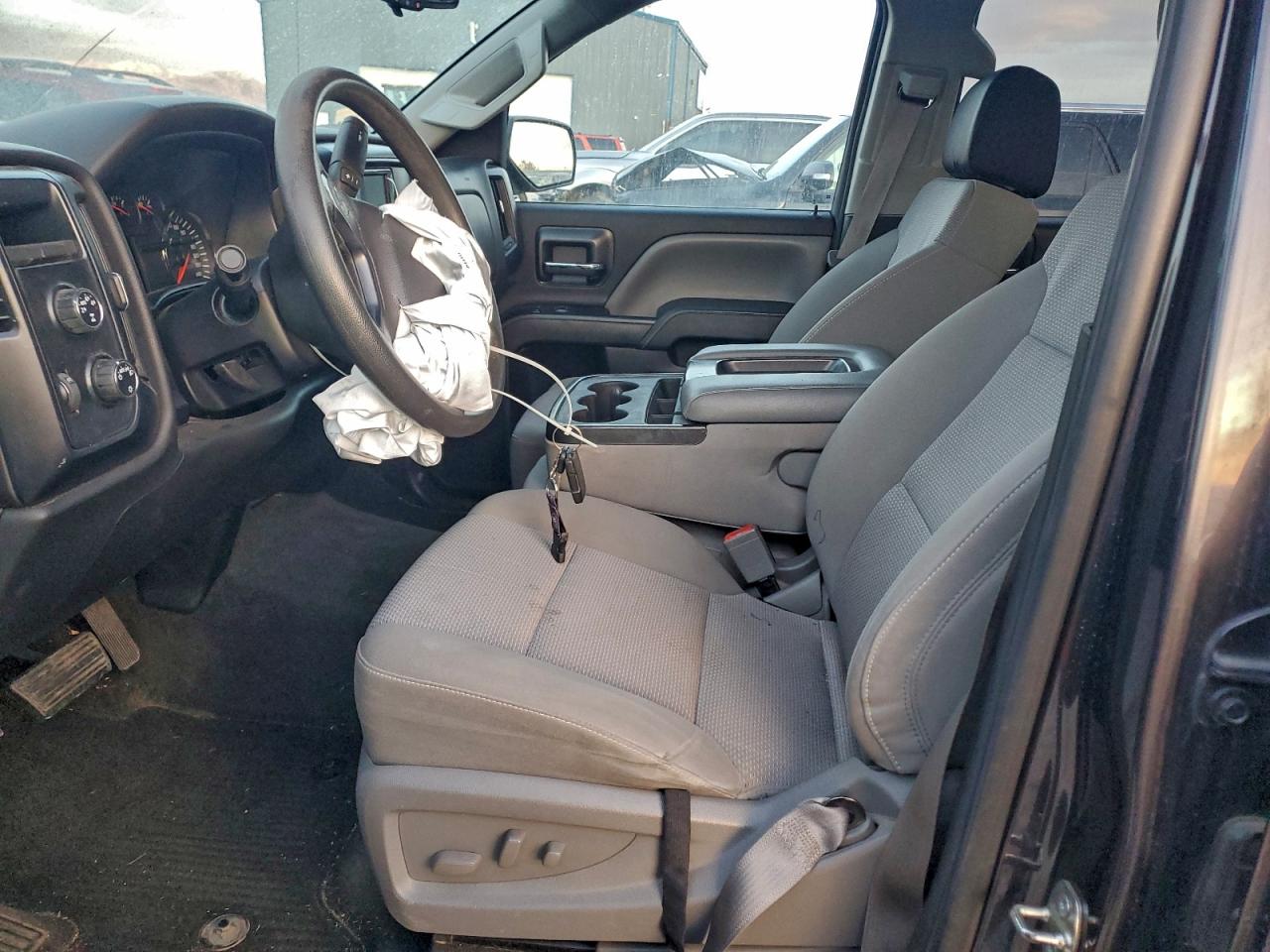 2015 CHEVROLET SILVERADO K1500 photo 7