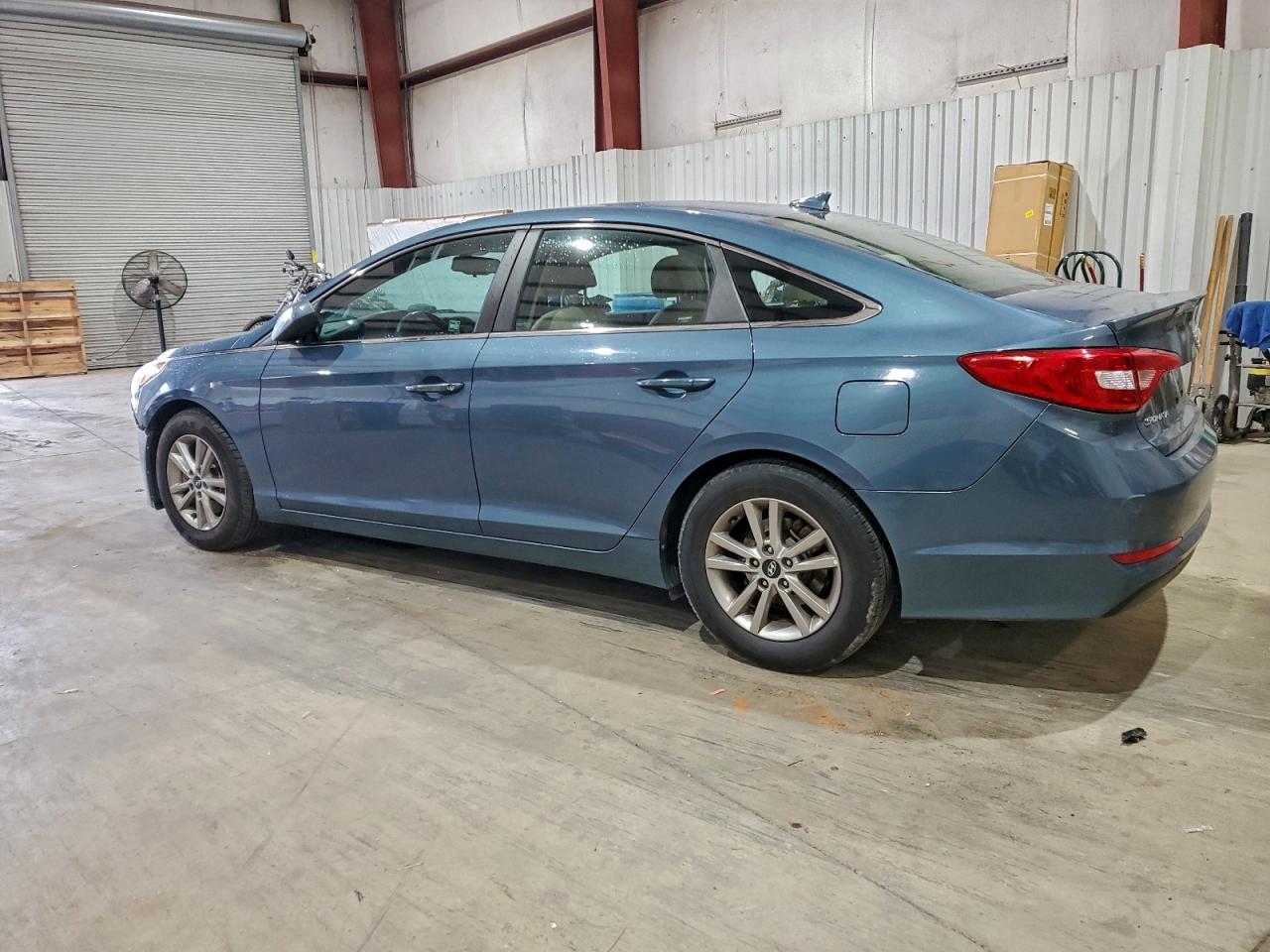 2017 HYUNDAI SONATA SE photo 2