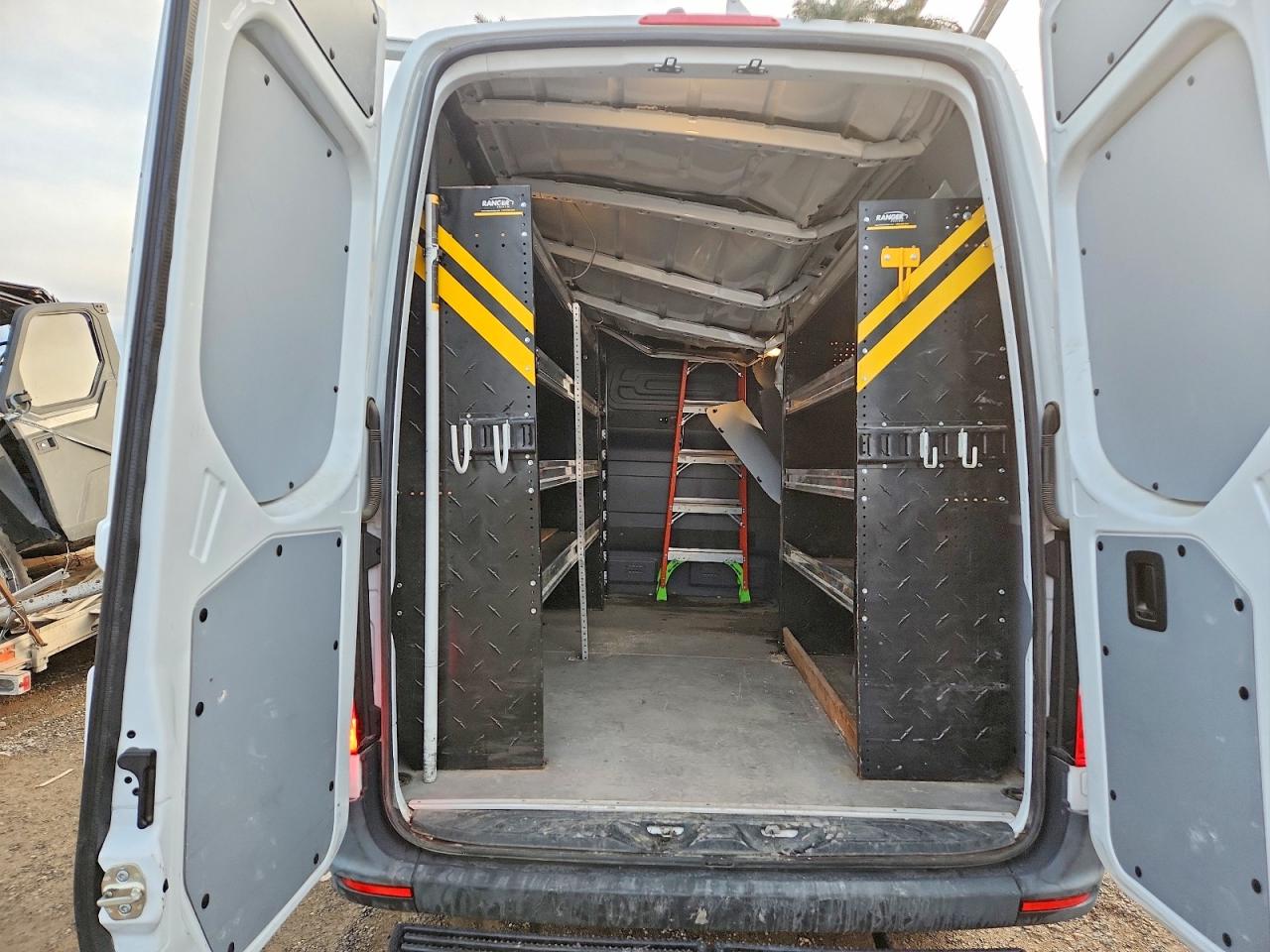 2021 MERCEDES-BENZ SPRINTER 2500 photo 11