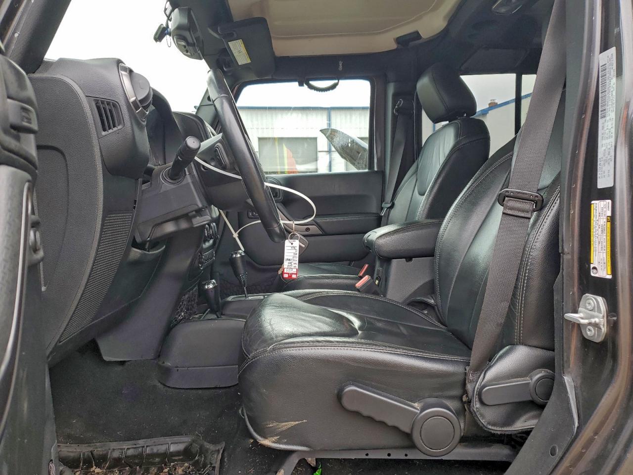 2018 JEEP WRANGLER UNLIMITED SAHARA photo 13