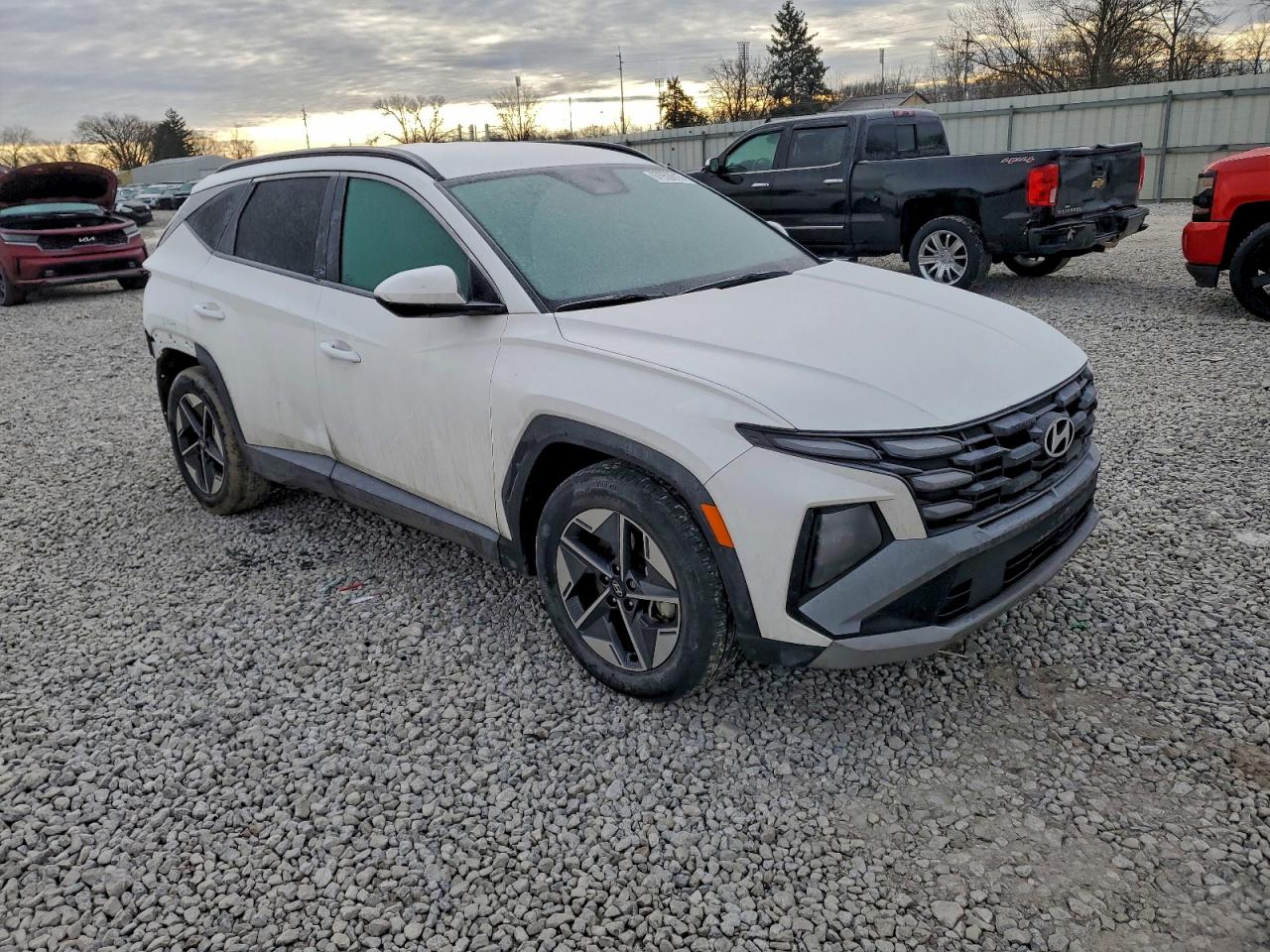 2025 HYUNDAI TUCSON SEL photo 4