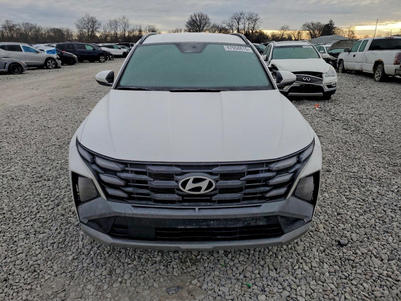2025 HYUNDAI TUCSON SEL photo 5