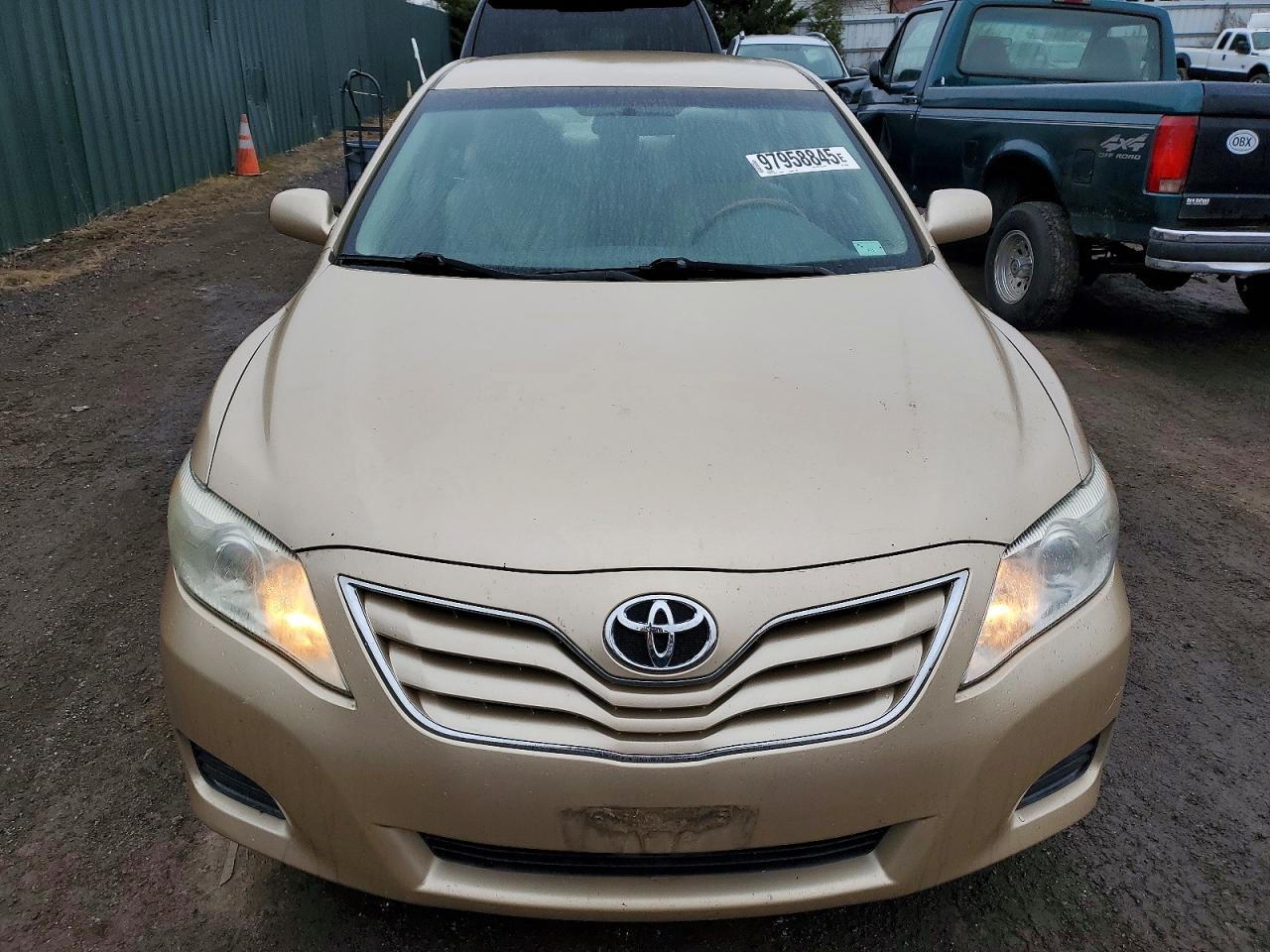 2011 TOYOTA CAMRY BASE photo 5