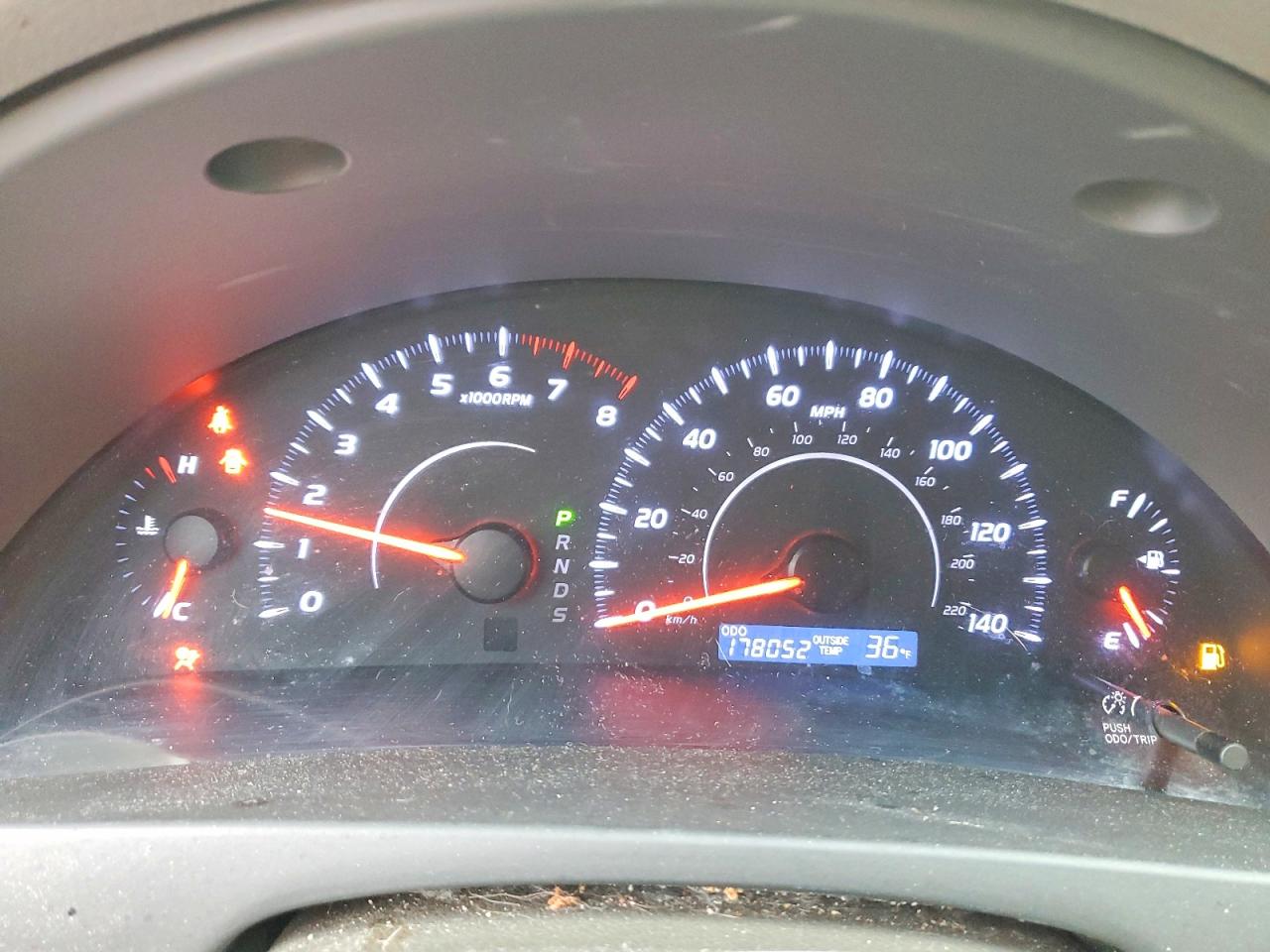 2011 TOYOTA CAMRY BASE photo 9
