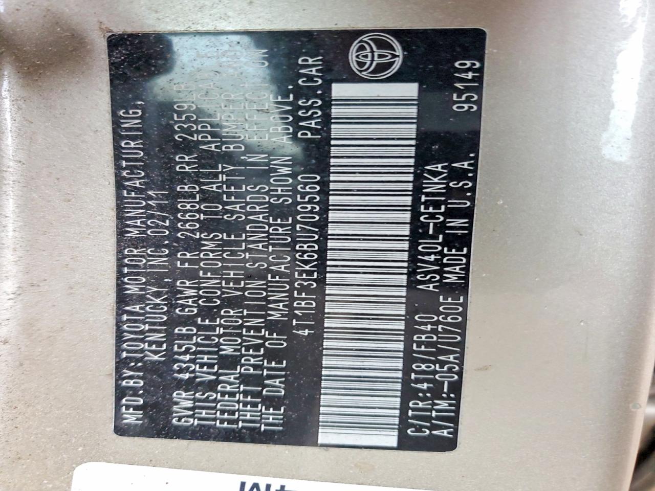 2011 TOYOTA CAMRY BASE photo 12