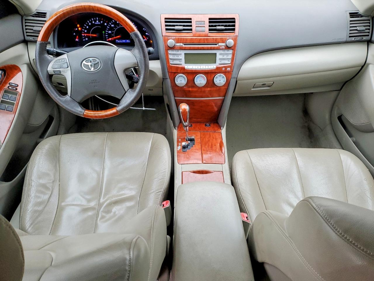 2011 TOYOTA CAMRY BASE photo 8