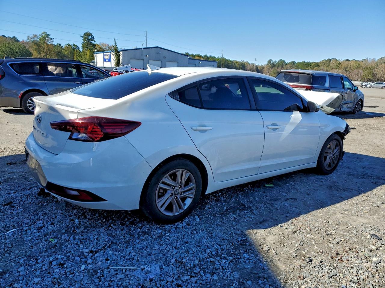 2020 HYUNDAI ELANTRA SEL photo 3