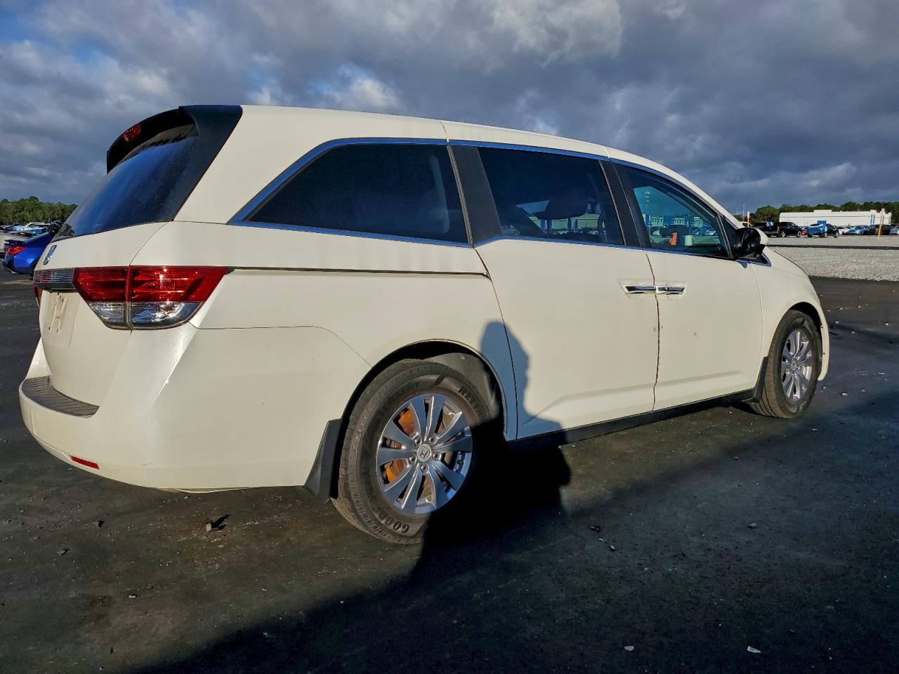 2016 HONDA ODYSSEY EXL photo 3