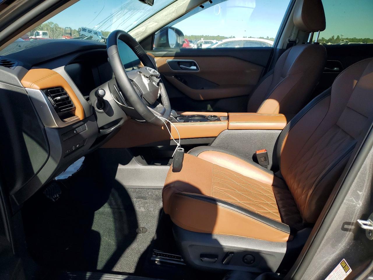 2025 NISSAN ROGUE PLATINUM photo 7