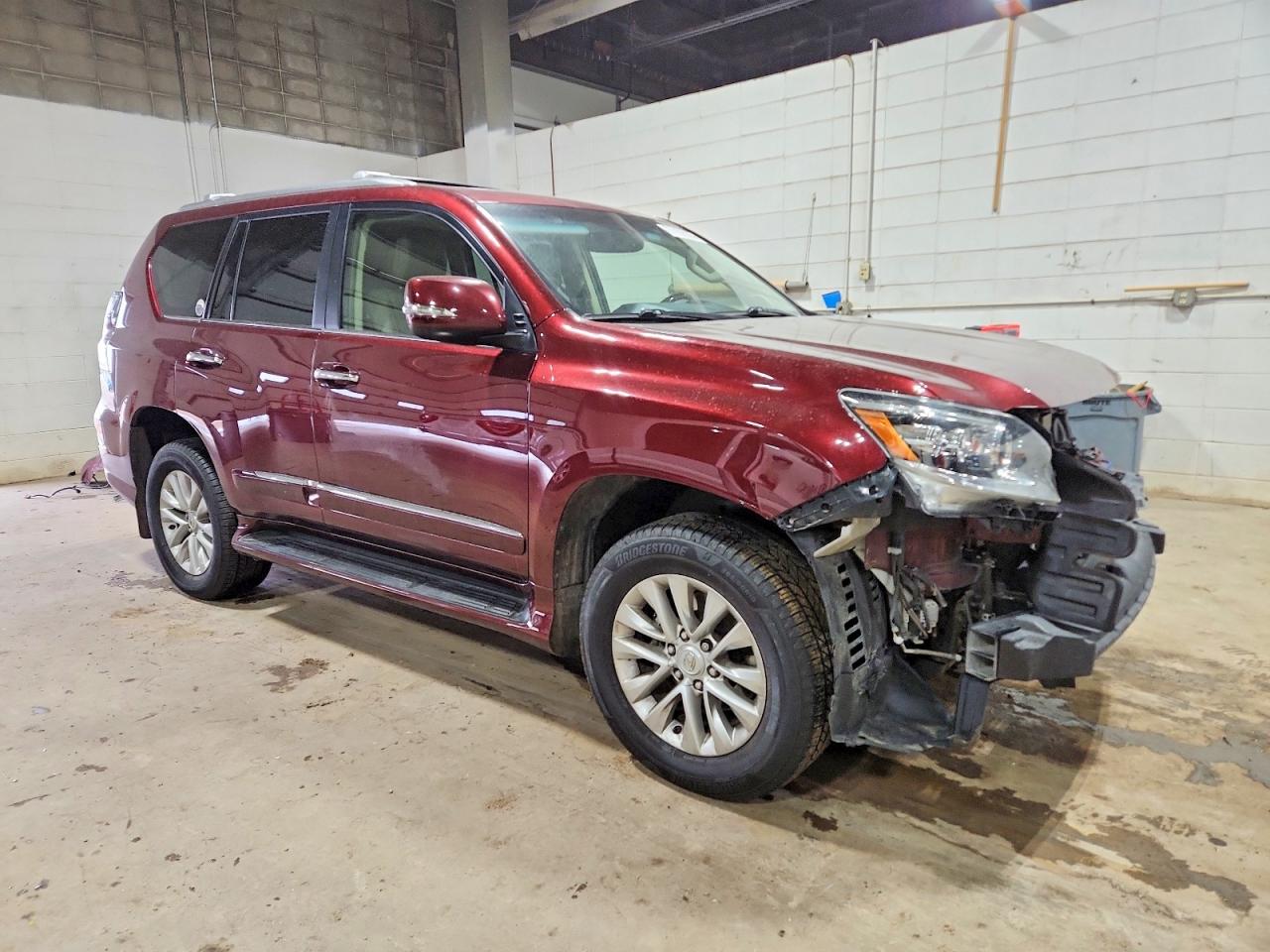 2016 LEXUS GX 460 photo 4