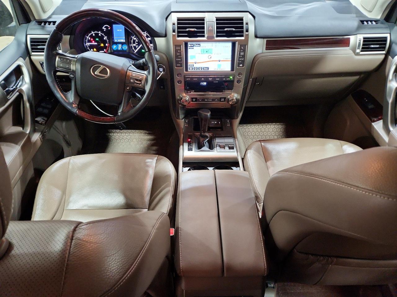 2016 LEXUS GX 460 photo 8