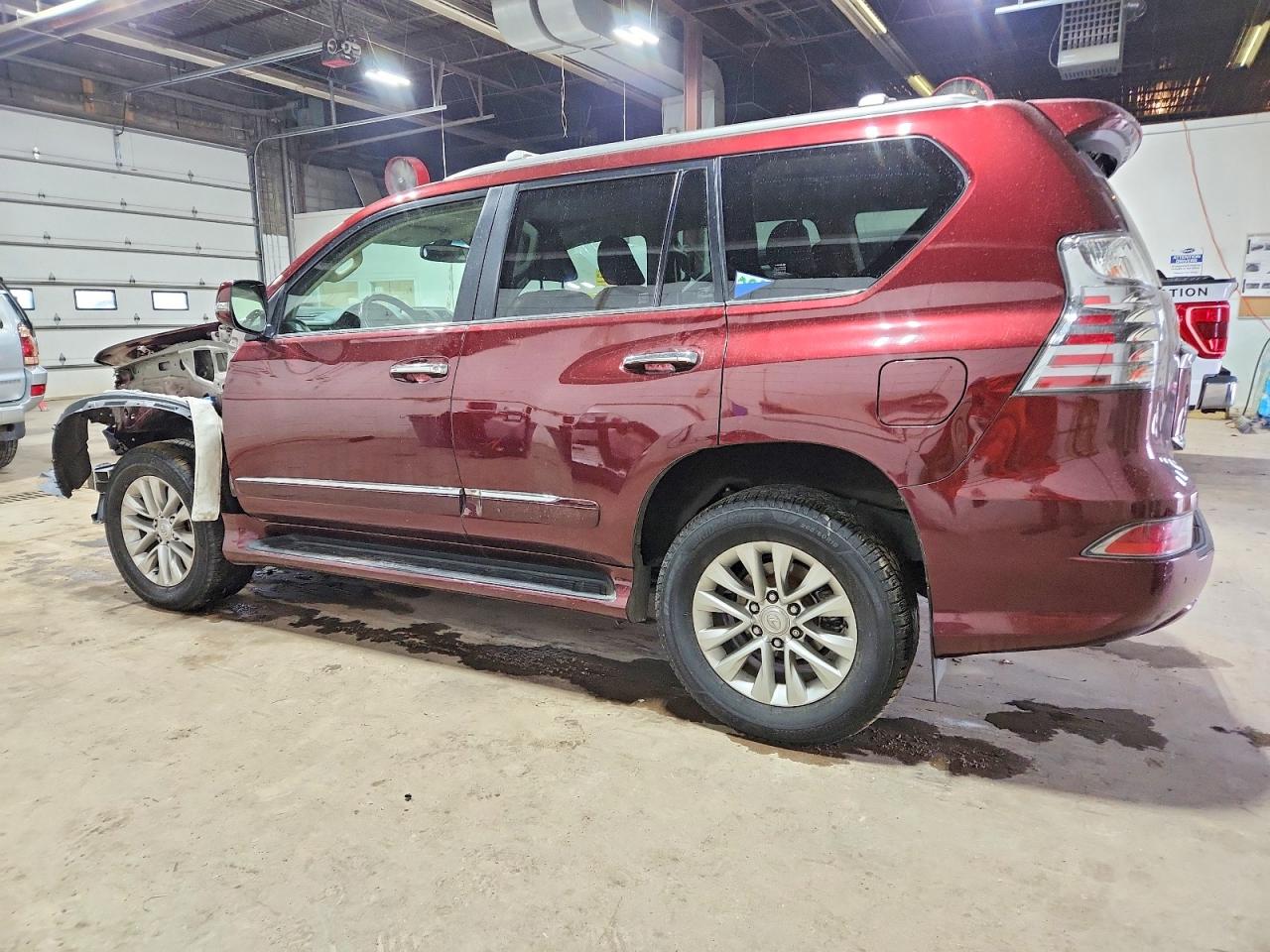 2016 LEXUS GX 460 photo 2