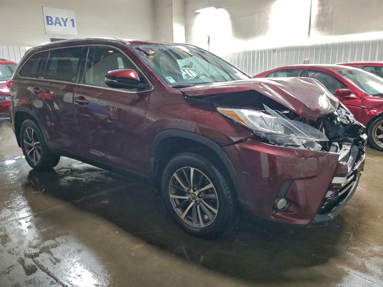 2019 TOYOTA HIGHLANDER XLE photo 7