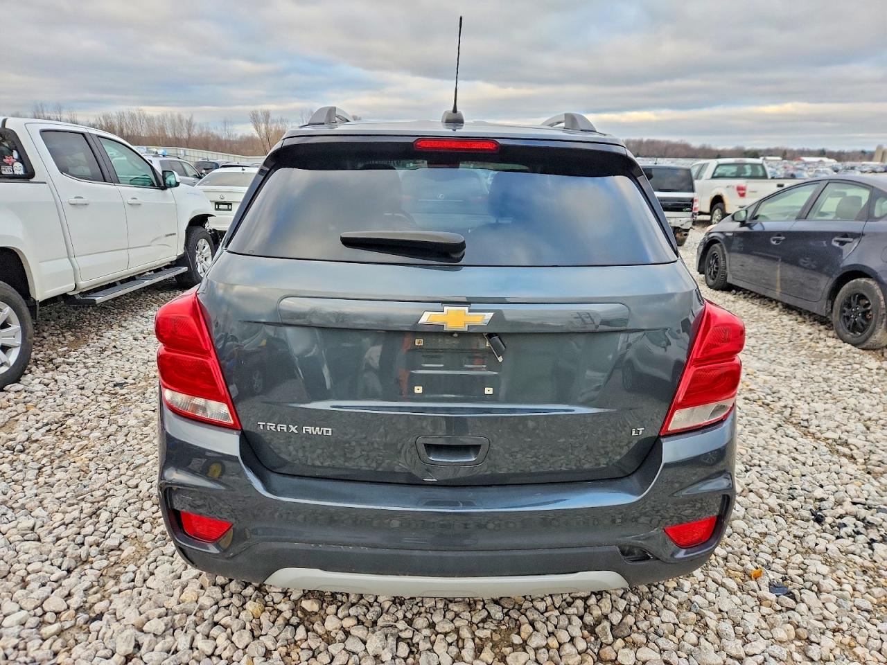 2018 CHEVROLET TRAX 1LT photo 6