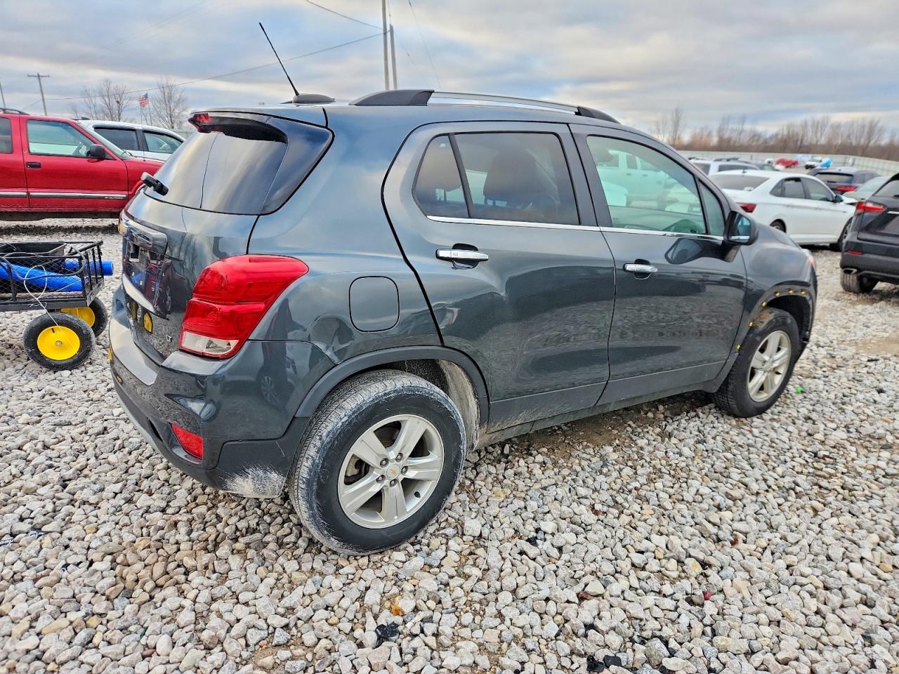 2018 CHEVROLET TRAX 1LT photo 3