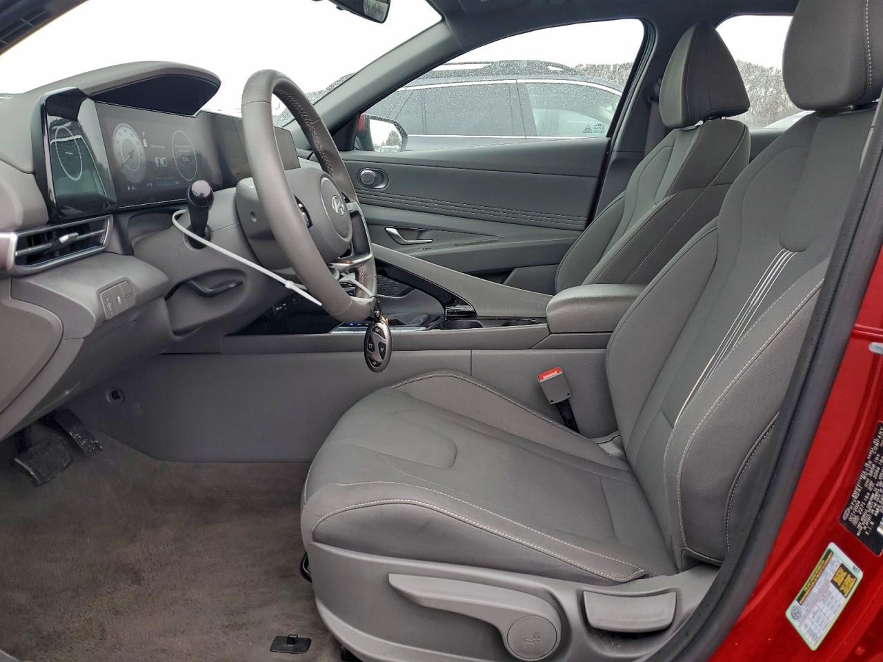 2025 HYUNDAI ELANTRA SEL photo 7
