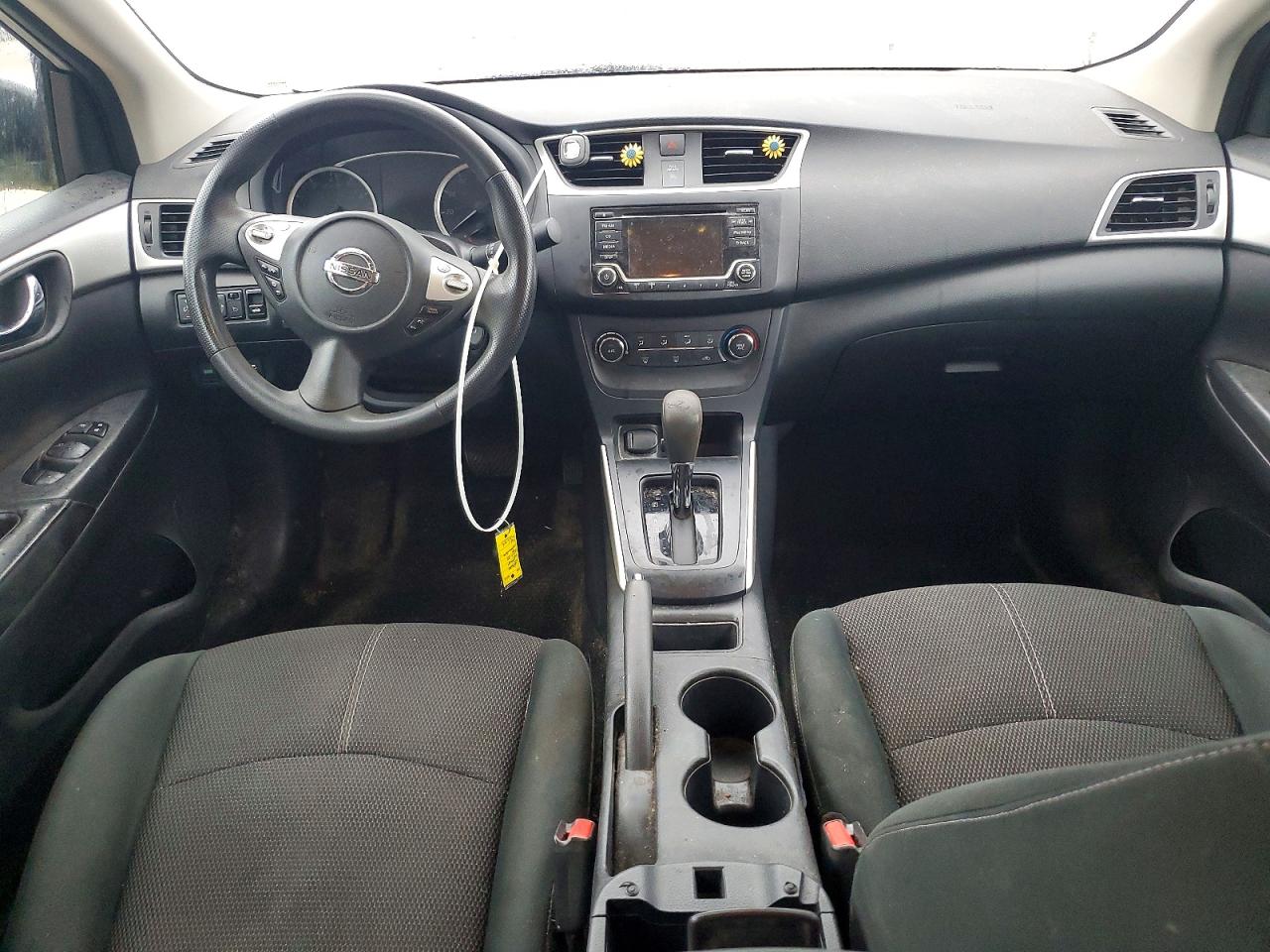 2018 NISSAN SENTRA S photo 8