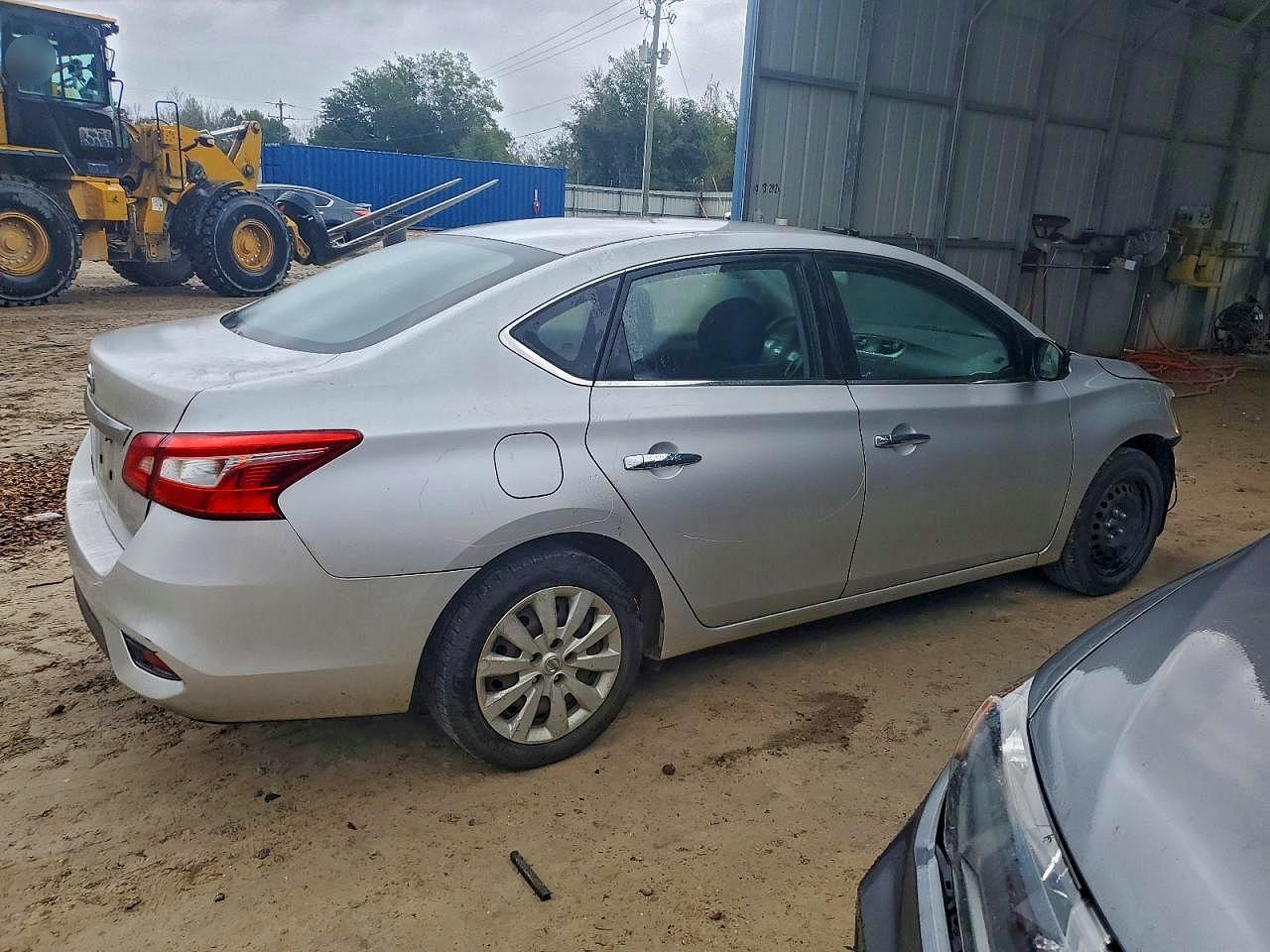 2018 NISSAN SENTRA S photo 3