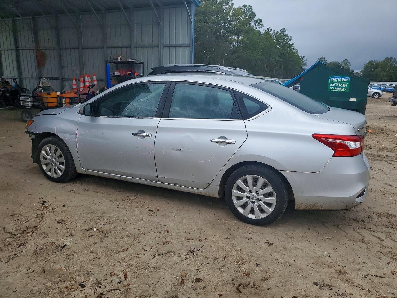 2018 NISSAN SENTRA S photo 2