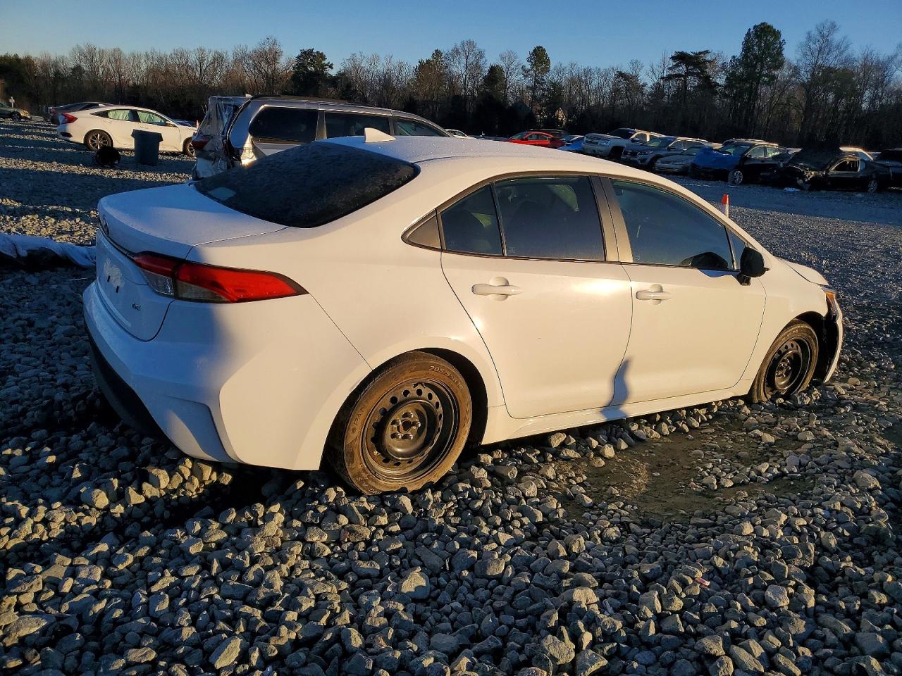 2024 TOYOTA COROLLA LE photo 7