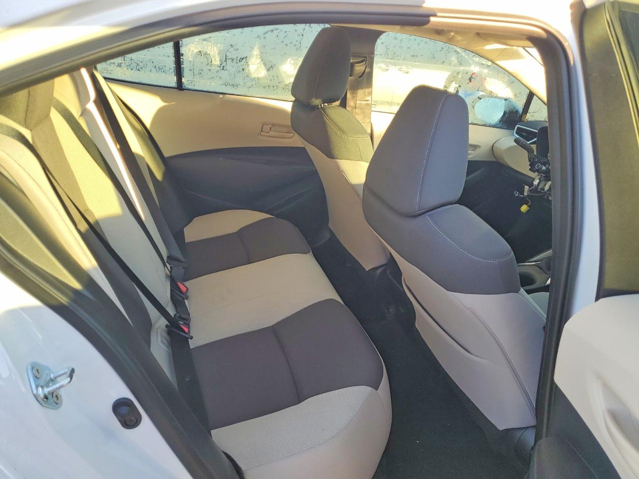 2024 TOYOTA COROLLA LE photo 28