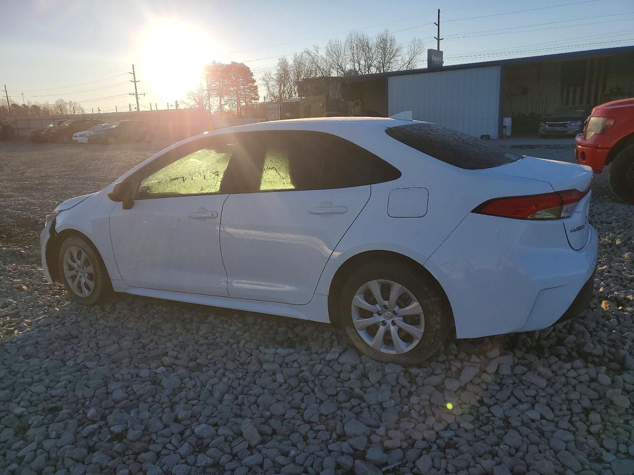 2024 TOYOTA COROLLA LE photo 4