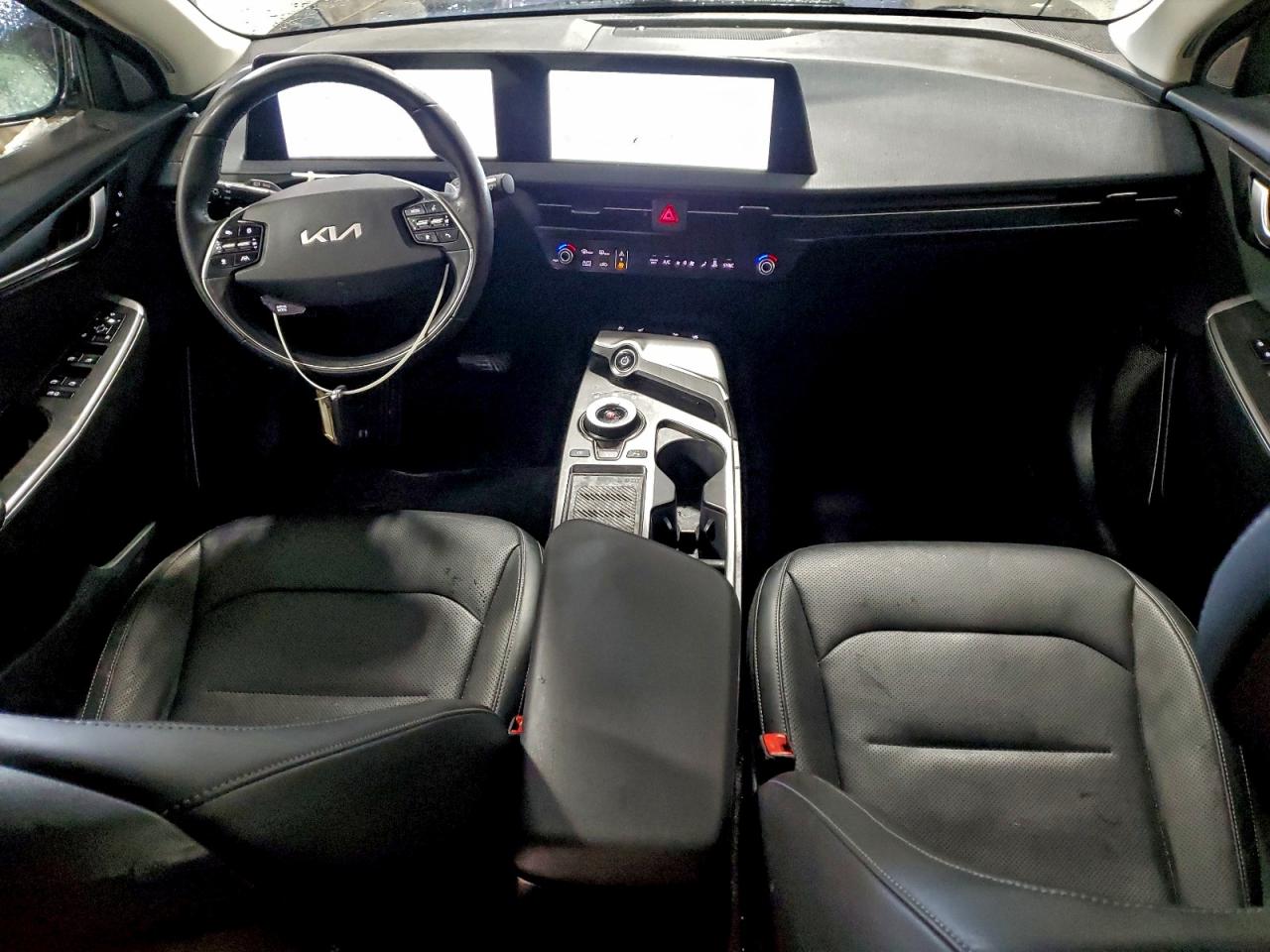 2023 KIA EV6 LIGHT photo 29