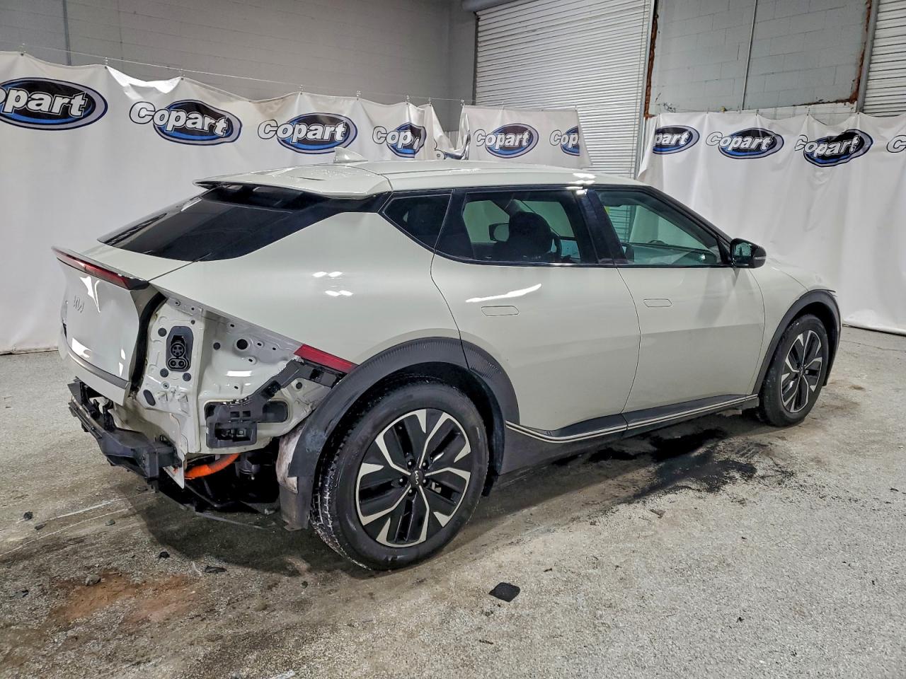 2023 KIA EV6 LIGHT photo 9