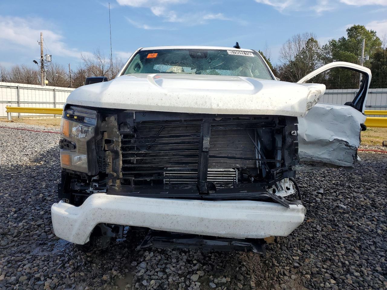 2023 CHEVROLET SILVERADO C1500 photo 13