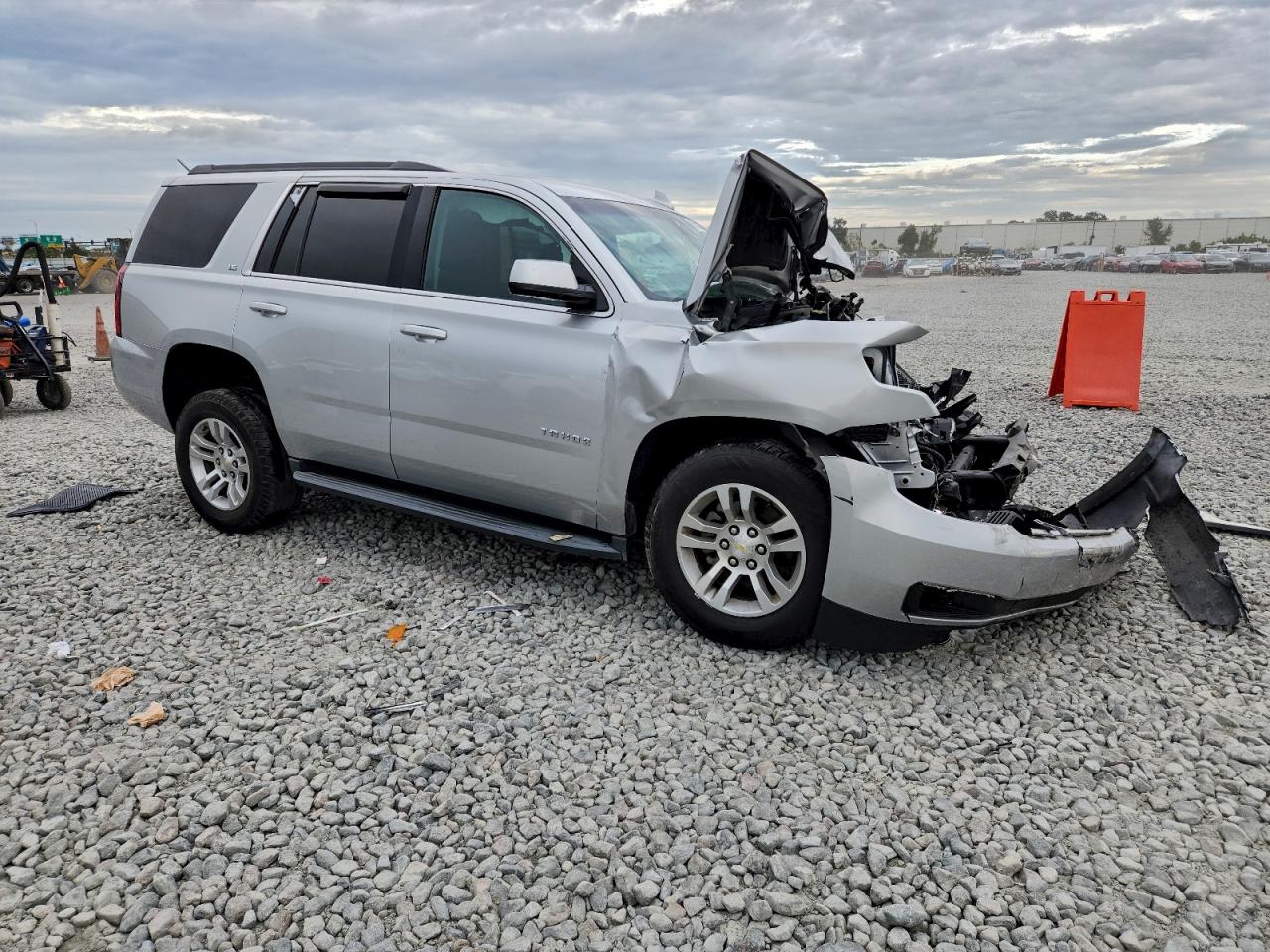 2015 CHEVROLET TAHOE C1500 LS photo 4