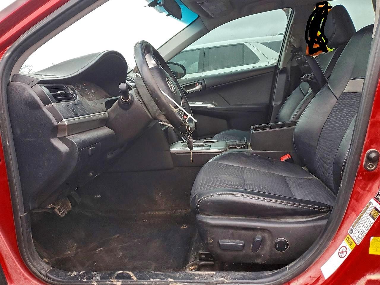 2014 TOYOTA CAMRY L photo 7