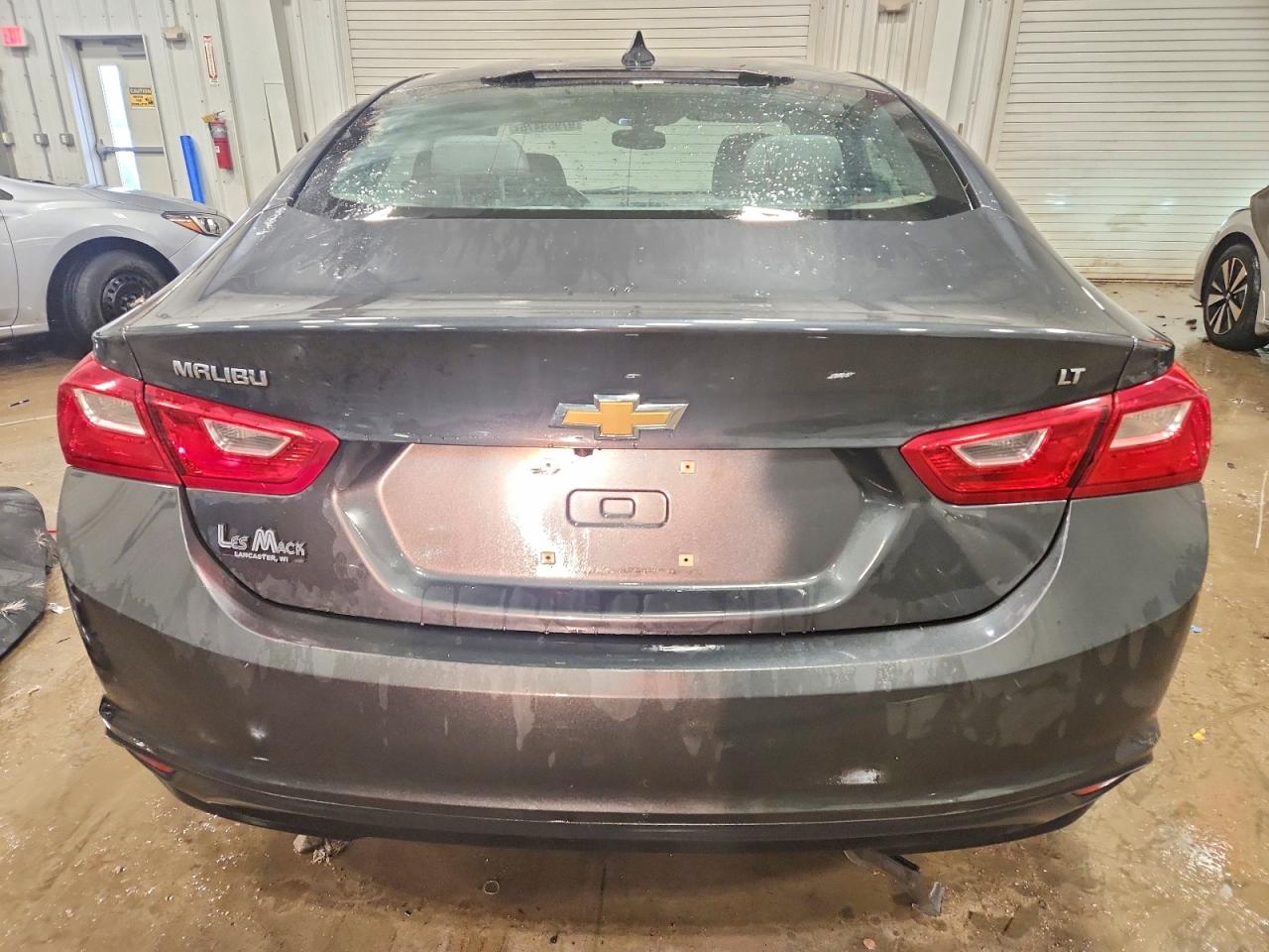 2016 CHEVROLET MALIBU LT photo 11