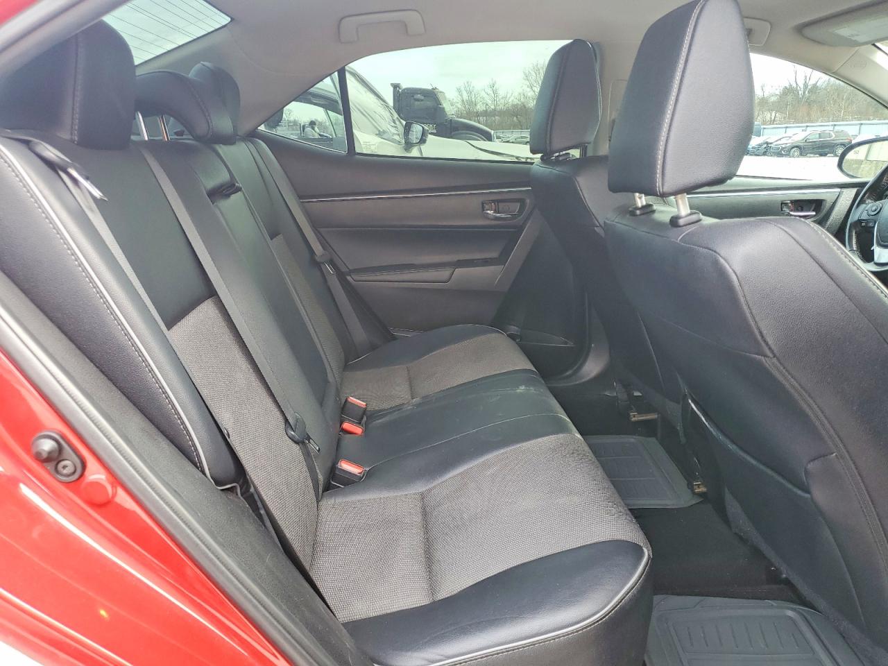 2016 TOYOTA COROLLA L photo 10