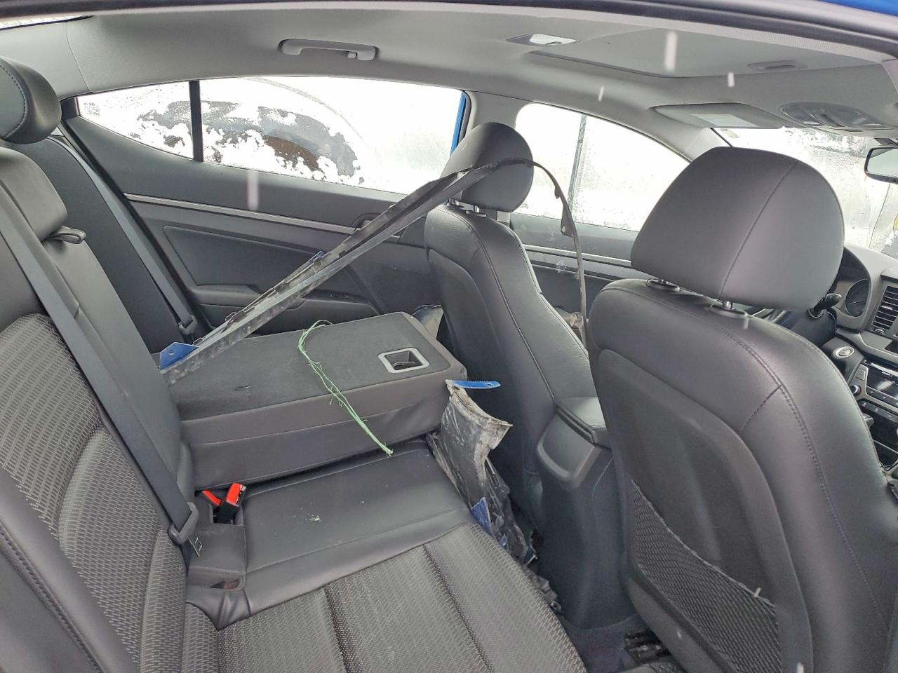 2017 HYUNDAI ELANTRA SE photo 10