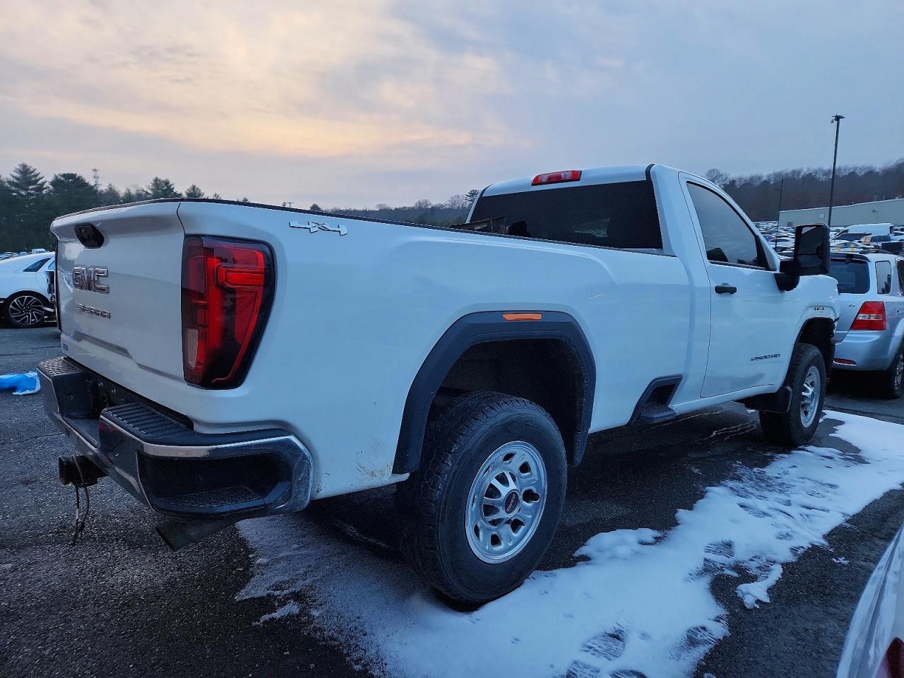 2021 GMC SIERRA K2500 HEAVY DUTY photo 3