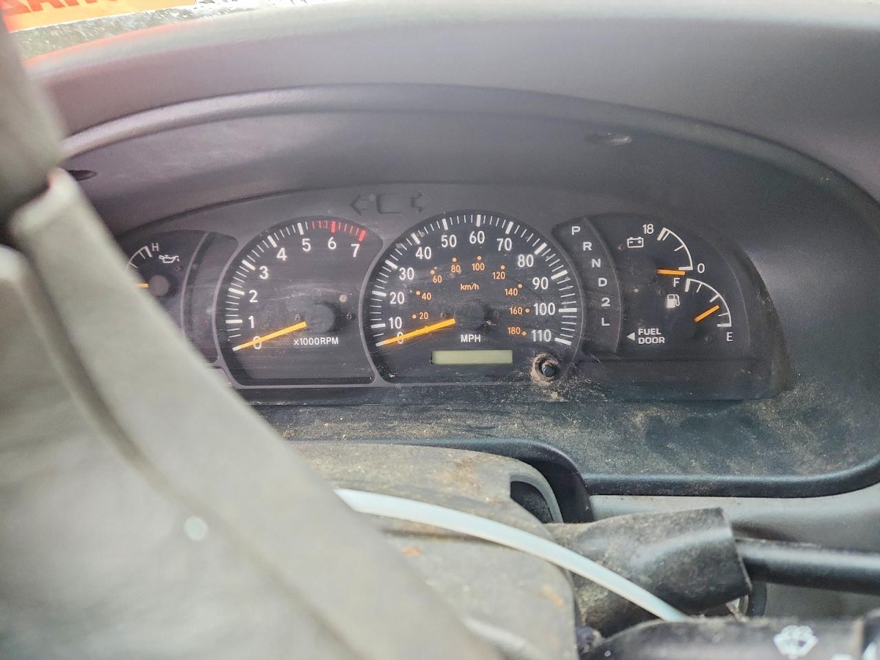 2002 TOYOTA TUNDRA SR5 V8 photo 17