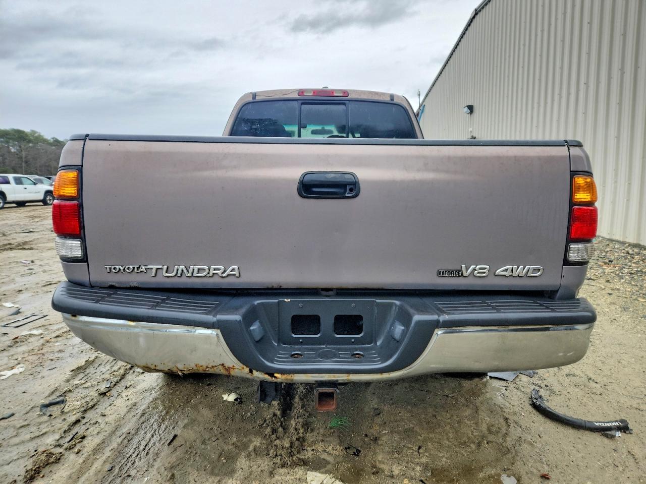 2002 TOYOTA TUNDRA SR5 V8 photo 11