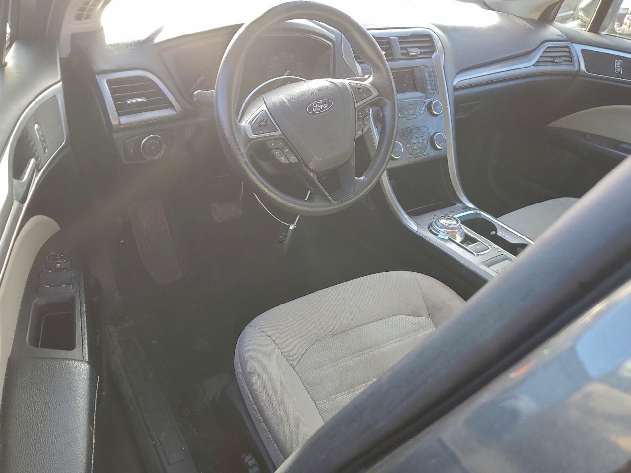 2019 FORD FUSION S photo 8