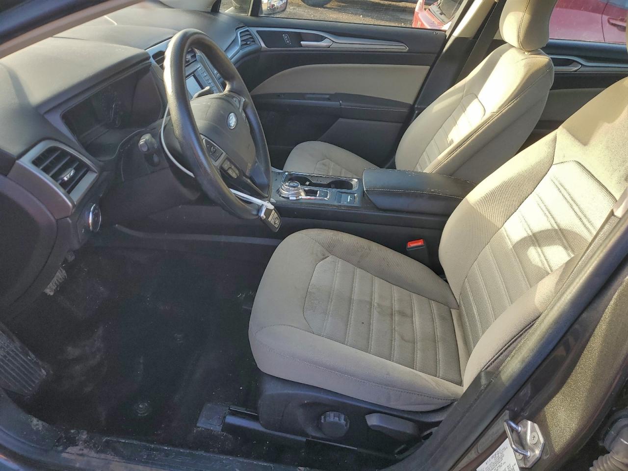 2019 FORD FUSION S photo 7