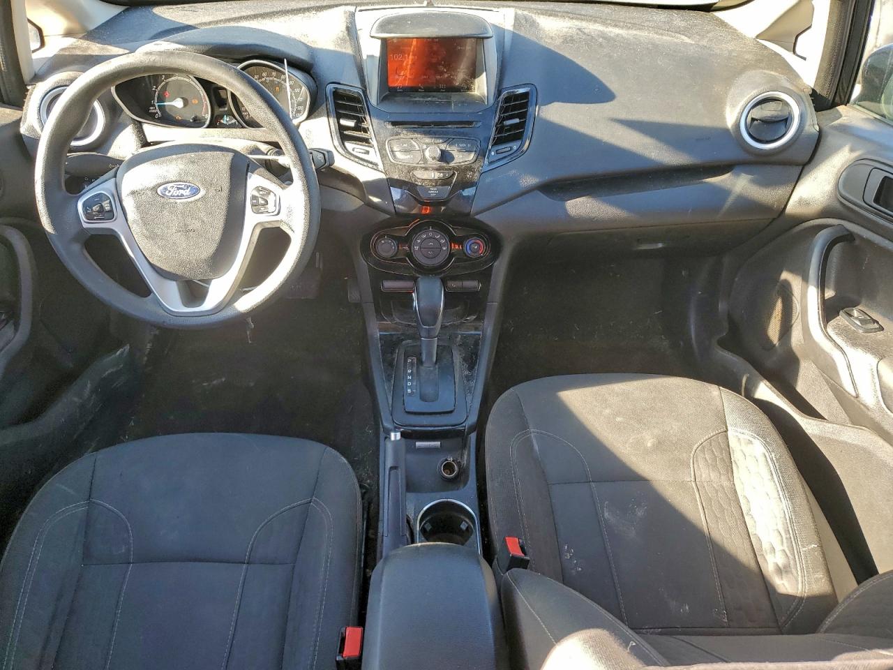 2019 FORD FIESTA SE photo 8