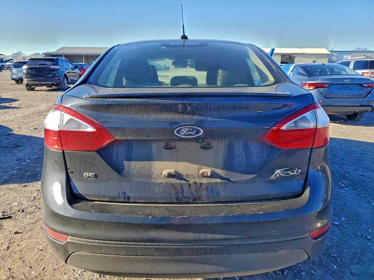 2019 FORD FIESTA SE photo 6