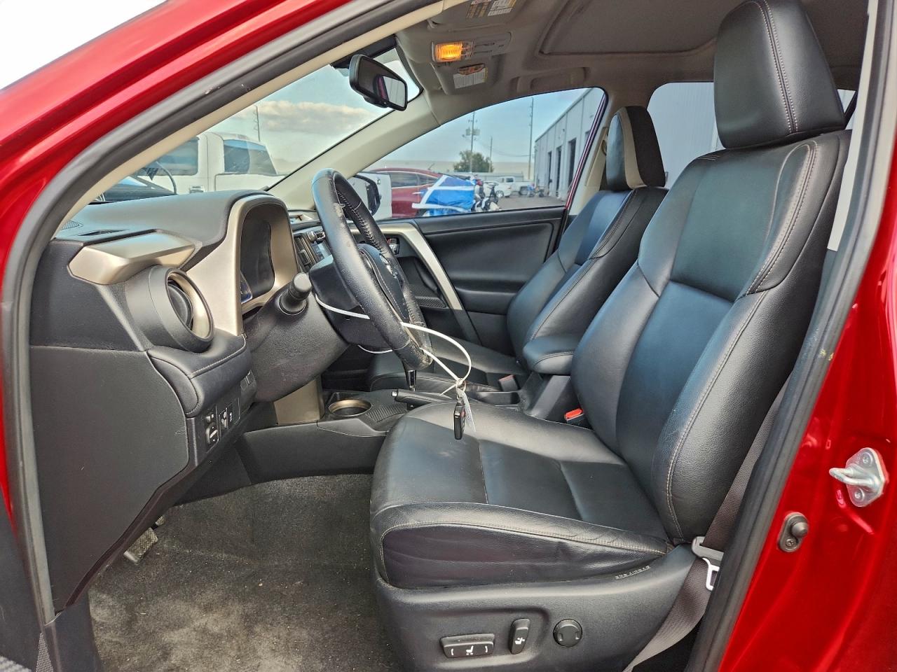 2015 TOYOTA RAV4 LIMITED photo 7