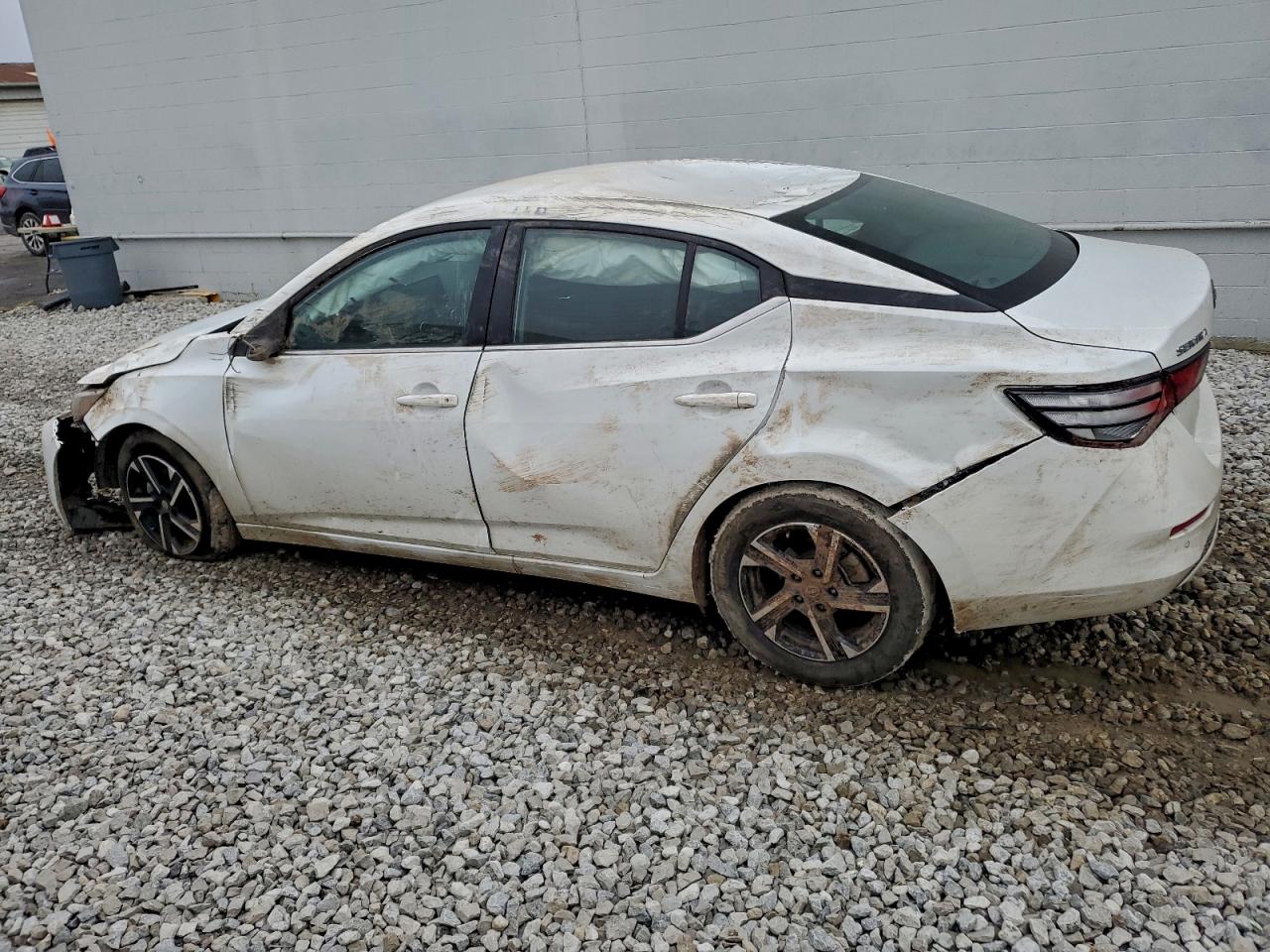 2025 NISSAN SENTRA SV photo 2