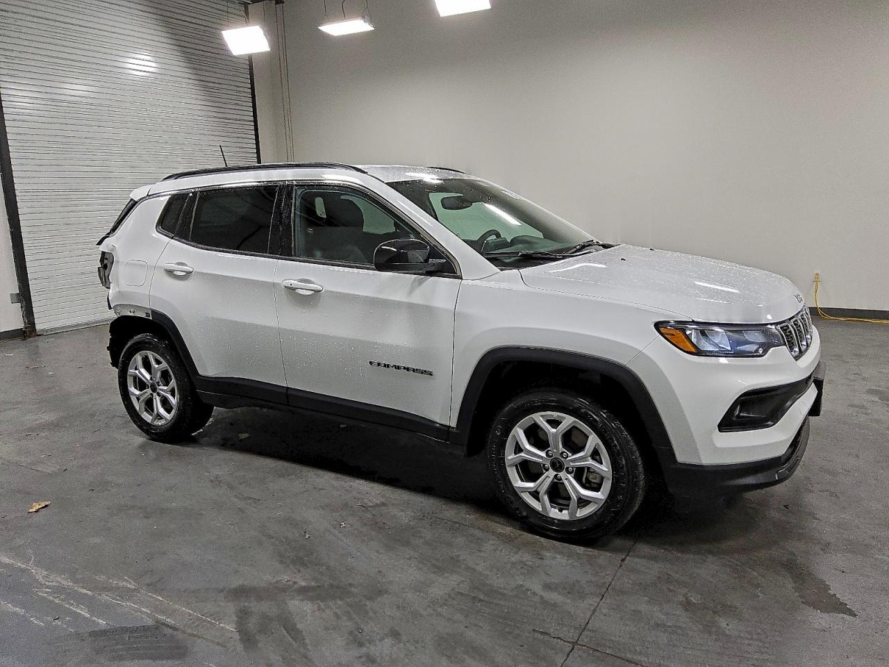 2025 JEEP COMPASS LATITUDE photo 4