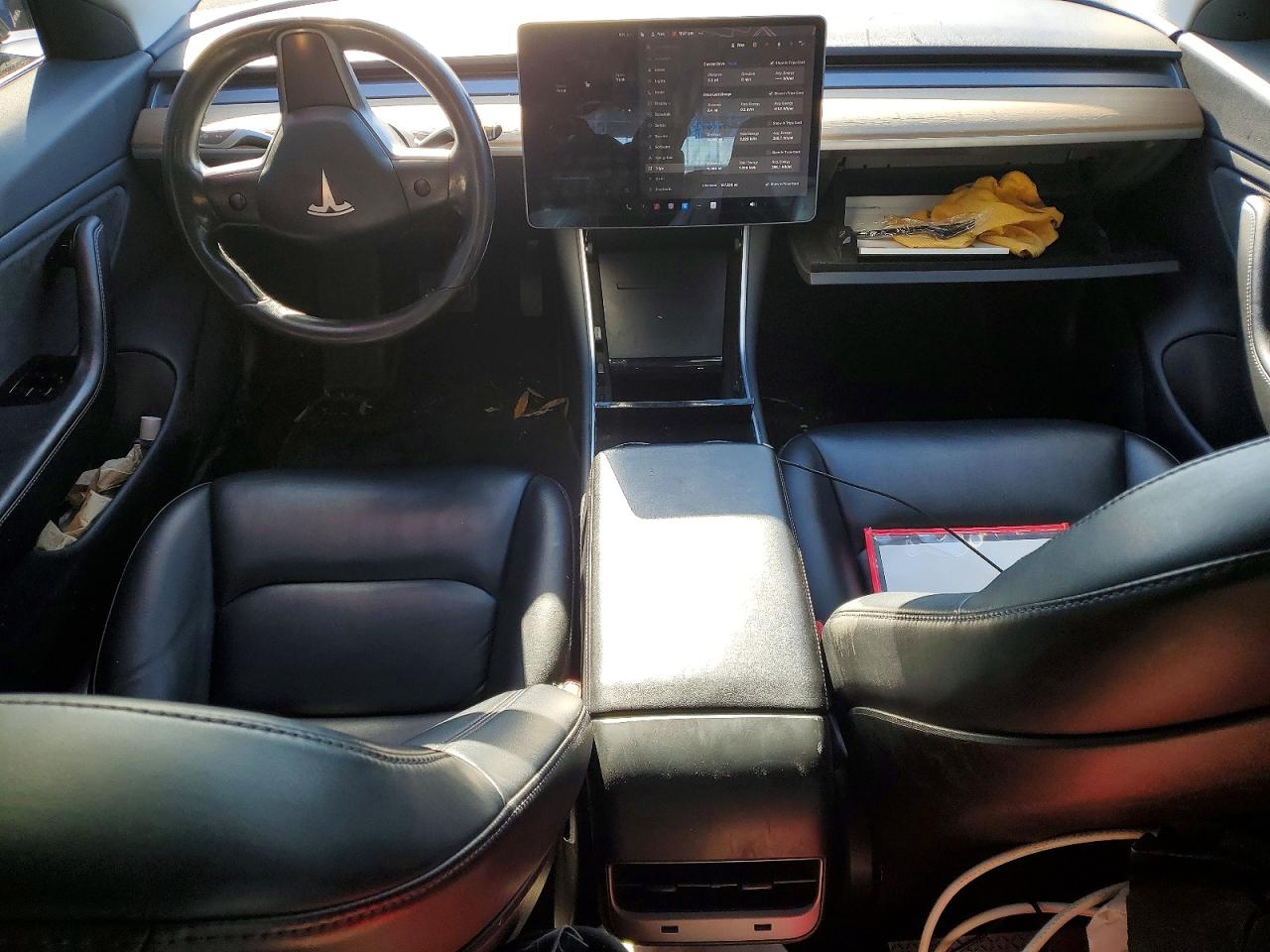 2018 TESLA MODEL 3 photo 8