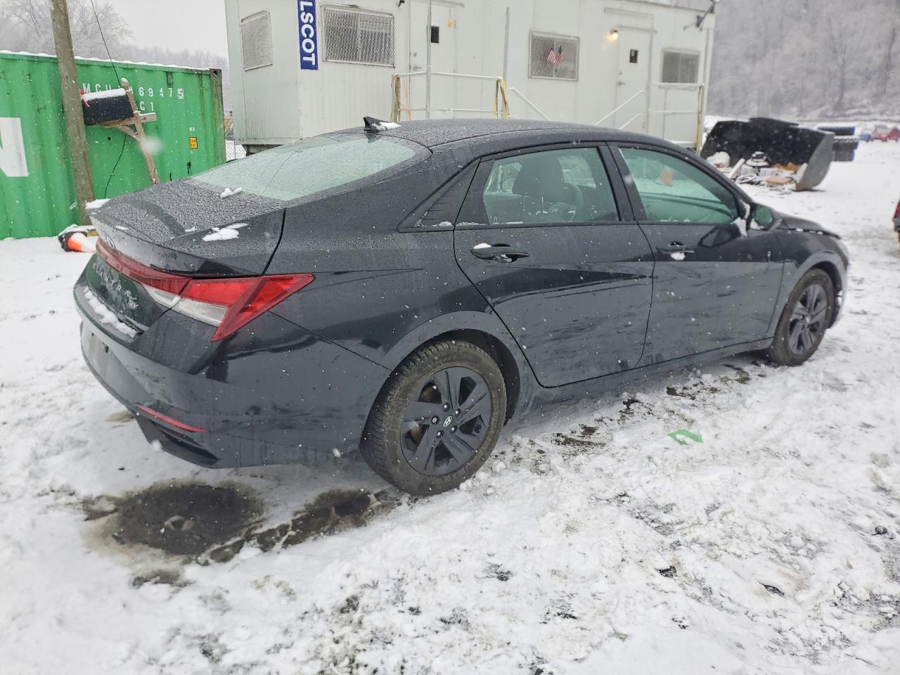 2022 HYUNDAI ELANTRA SEL photo 3